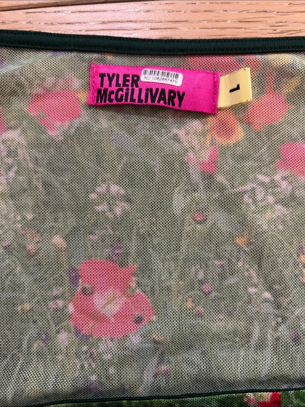 Tyler McGillivary Green Floral Ruched Long-Sleeve Mesh Top - Picture 2 of 3